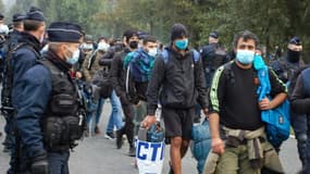 Evacuation d'un camp de migrants le 29 septembre 2020 à Calais