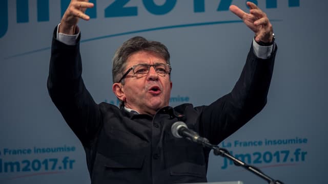 Jean-Luc Mélenchon distance largement François Hollande dans un nouveau sondage.