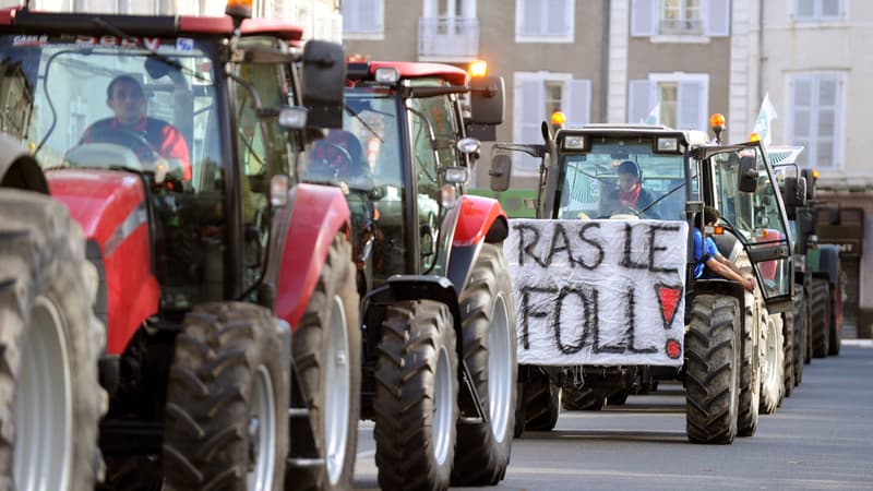 Défilé des tracteurs de la FNSEA et des JA