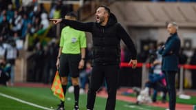 Roberto De Zerbi sur le banc olympien face à Monaco, le 12 avril 2025.