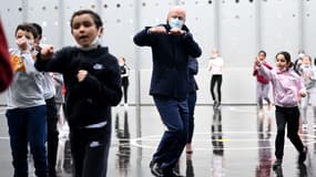 Jean-Michel Blanquer a annoncé la réouverture des gymnases et des piscines pour le sport à l'école
