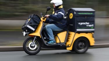 La CGT et la CFDT sont au coude à coude à la Poste.