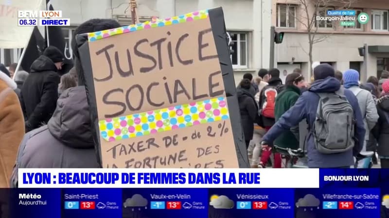 Grève du 7 mars: beaucoup de femmes dans la rue à Lyon