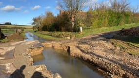 La majeure partie des routes de la commune ont été endommagées lors des inondations.