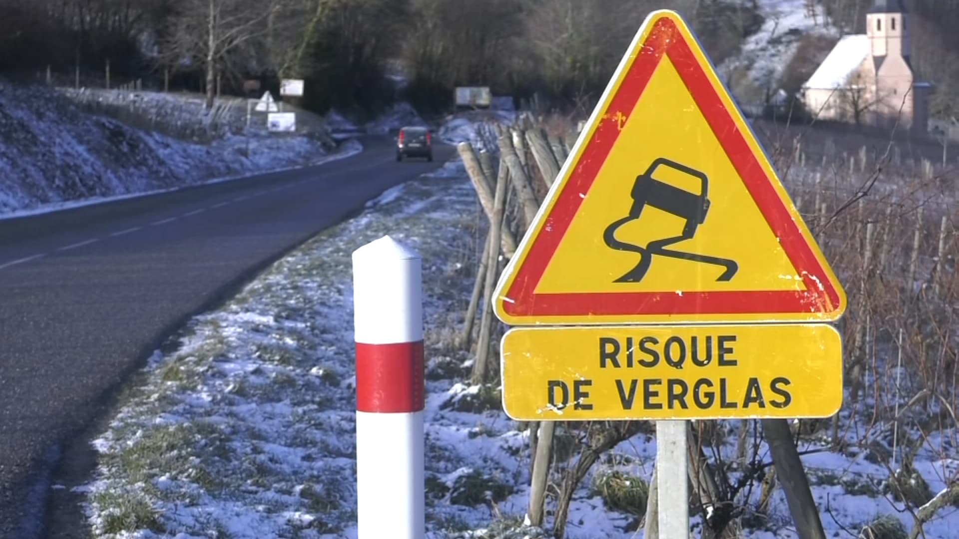 Vidéo. Neige et risques de verglas en Gironde : des tonnes de sel déversées  sur l'autoroute A 10
