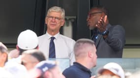Arsène Wenger et Marcel Desailly pendant un match de la Coupe du monde des clubs, le 9 juillet 2025