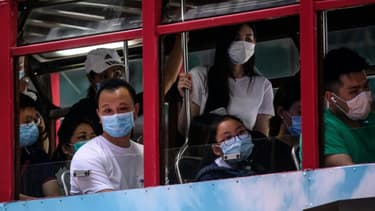 A bord d'un tramway à impériale à Hong Kong, le 10 juillet 2020
