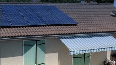L'autoconsommation d'électricité consiste pour un particulier à couvrir une partie de sa consommation de courant le plus souvent grâce à des panneaux solaires installés chez lui