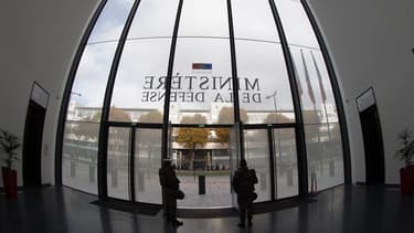 Le ministère de la Défense a perdu un peu plus de 10.000 fonctionnaires hors contrats aidés.