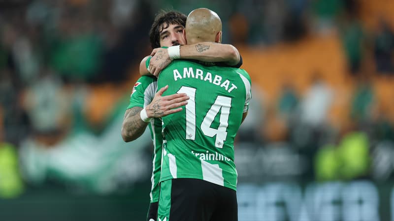 CAN 2025: le chambrage et la haie d'honneur des joueurs du Betis pour leurs joueurs marocains champions d'Afrique