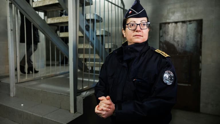 La préfète de police de Marseille Frédérique Camilleri lors d'une opération "Place nette" dans un quartier nord de Marseille, le 29 novembre 2023