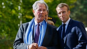 Emmanuel Macron et Jean-Louis Debré, ici photographiés le 4 octobre 2018 pour fêter les 60 ans de la Constitution de la Ve République. 