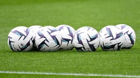 Image illustration des ballons de foot.
