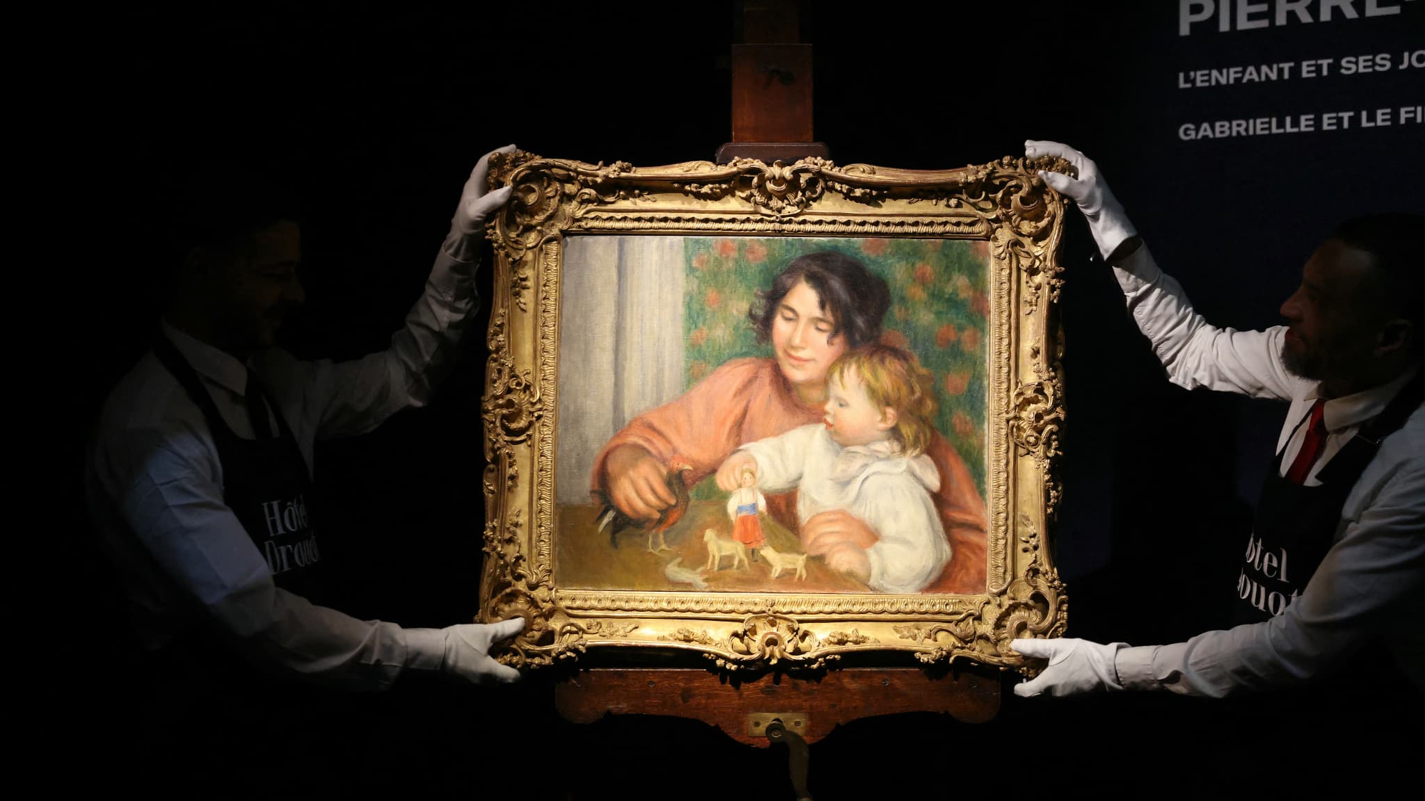 "C'est un tableau qui n'est jamais sorti de la famille": un chef-d'oeuvre de Renoir dévoilé à Paris