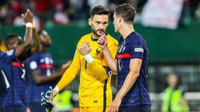 Lloris et Pavard lors d'Autriche-France le 10 juin 2022