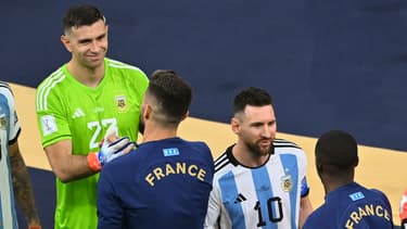 Emiliano Martinez avec Lionel Messi et les Bleus au Mondial 2022