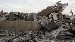 Les ruines du QG du Hamas, touché par une frappe aérienne israélienne.