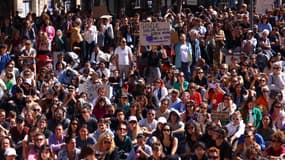 Des manifestants en soutien à Gisèle Pelicot à Marseille, alors que se tient le procès de son ex-mari Dominique Pelicot, le 14 septembre 2024