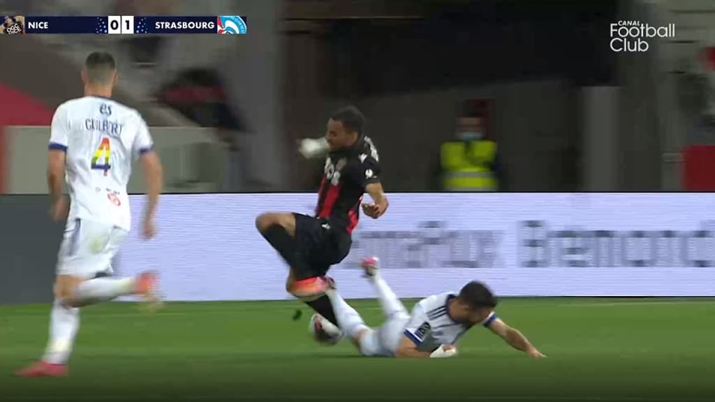 Alexis Claude-Maurice est sorti sur blessure contre Strasbourg. Alexis Claude-Maurice est sorti sur blessure contre Strasbourg.