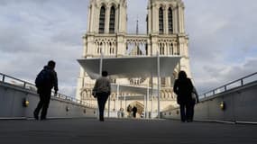 Mardi à Paris, un homme âgé de 50 à 60 ans, s'est donné la mort devant l'autel de Notre-Dame peu après 16h.
