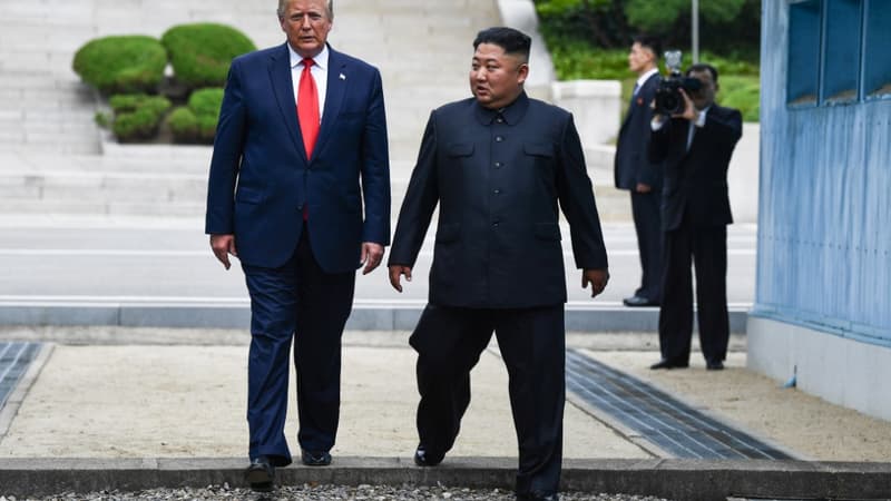 Donald Trump et Kim Jung Un franchissent la démarcation historique entre la Corée du Sud et la Corée du Nord en juin 2019