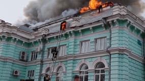  Des médecins terminent une opération à cœur ouvert en plein incendie dans un hôpital en Russie 