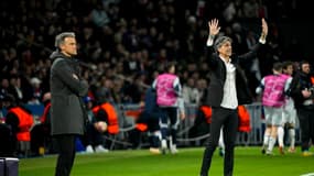 Imanol Alguacil délivre ses consignes depuis le bord du terrain, le 14 février, lors du match aller face au PSG