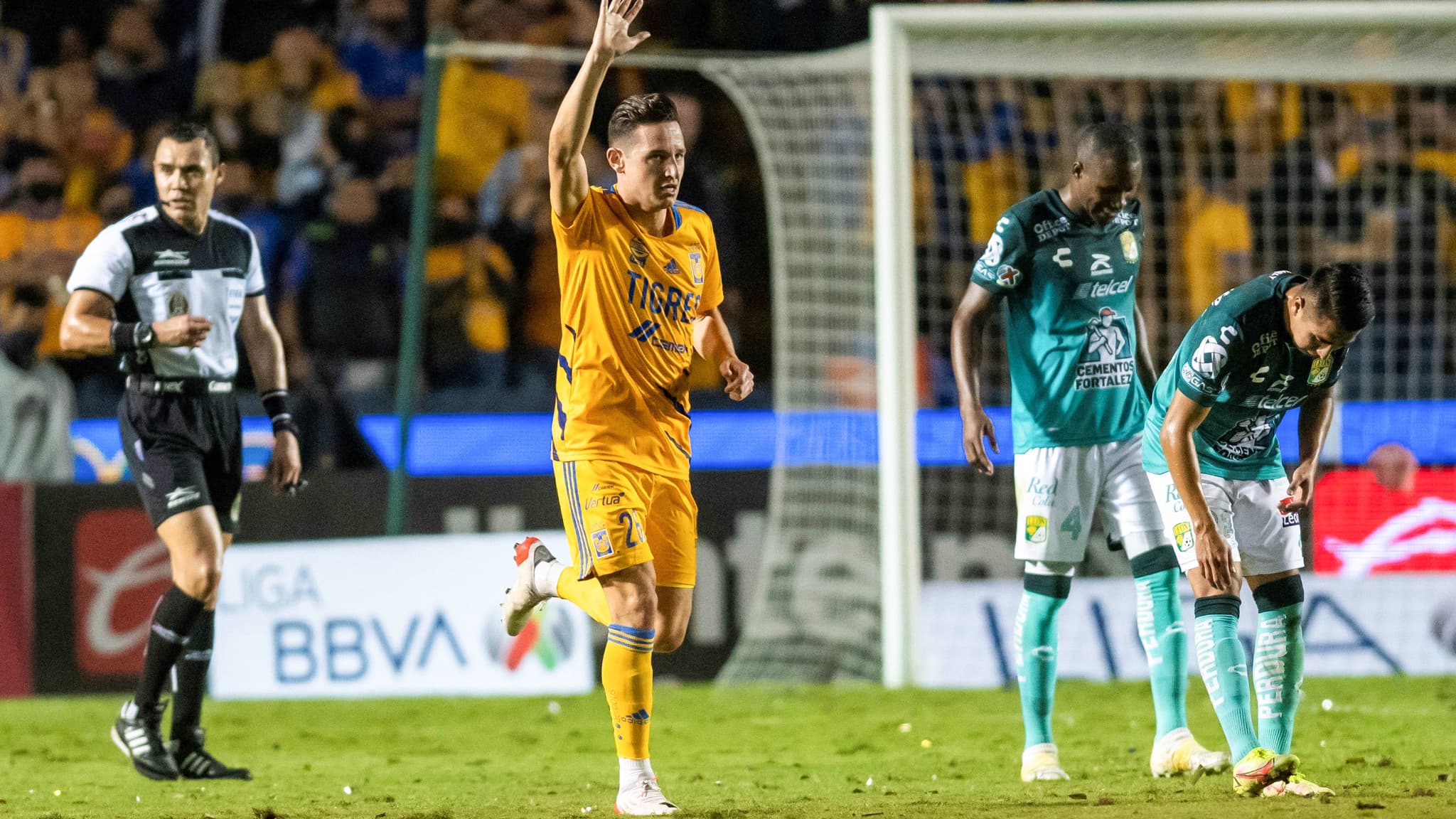 El regreso acrobático de Thauvin por la asombrosa victoria de los Tigres