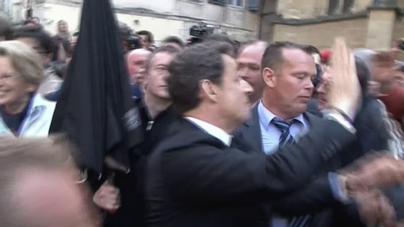 LIGNE ROUGE - La visite agitée de Nicolas Sarkozy à Bayonne en 2012, hué par des manifestants