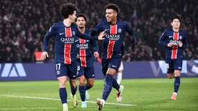 Vitinha et Désiré Doué lors de PSG-OL, le 15 décembre 2024 en Ligue 1