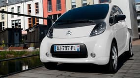 Le modèle C-Zero 100% électrique est le premier de la marque Citroën à bénéficier de clients-conseilleurs recrutés pour faire tester leur véhicule à d'autres particuliers. 