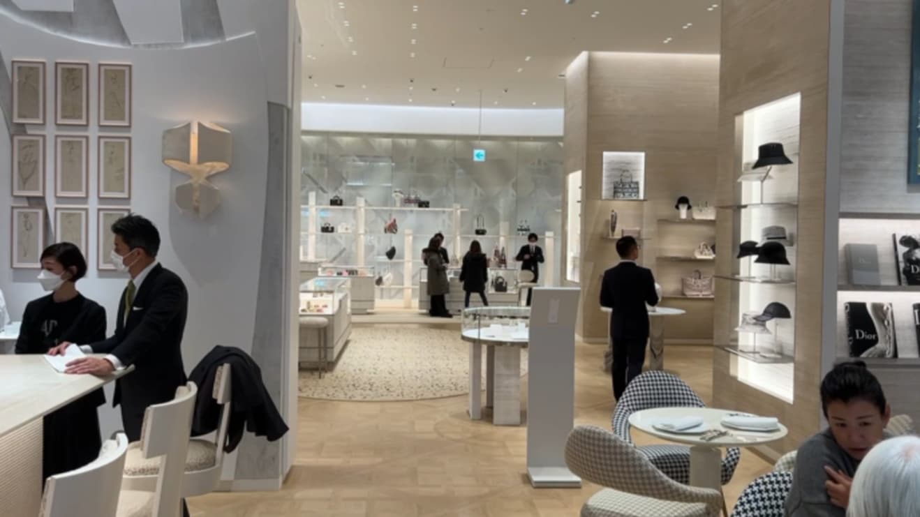 Le Dior café de l'aéroport international du Kansai