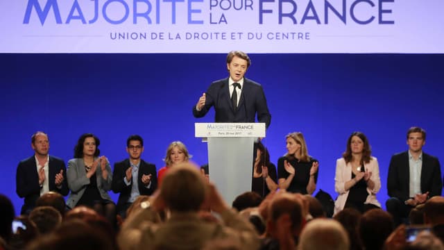 François Baroin, chef de file de LR pour les législatives, anime un meeting, le 20 mai 2017, à Paris.
