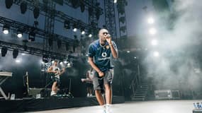 Tiakola en concert aux arènes de Nîmes, le 3 juillet 2025.
