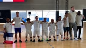 L'équipe de France de football de petite taille, le 5 juin à Asnières-sur-Seine