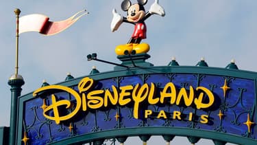 Le parc d'attraction Disneyland Paris.