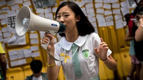 Une manifestante pro-démocratie à Hong Kong, le 1er octobre.