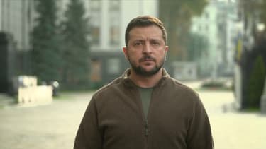 Le président ukrainien Volodymyr Zelensky dans une vidéo Facebook le 30 septembre 2022