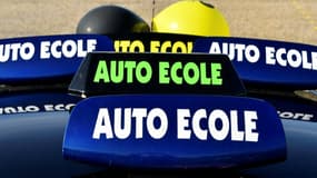Des voitures d'auto-école - Illustration