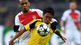 Fabinho (Monaco), ici à la lutte avec Shinji Kagawa (Dortmund), manquera le quart de finale retour de Ligue des champions au stade Louis-II.