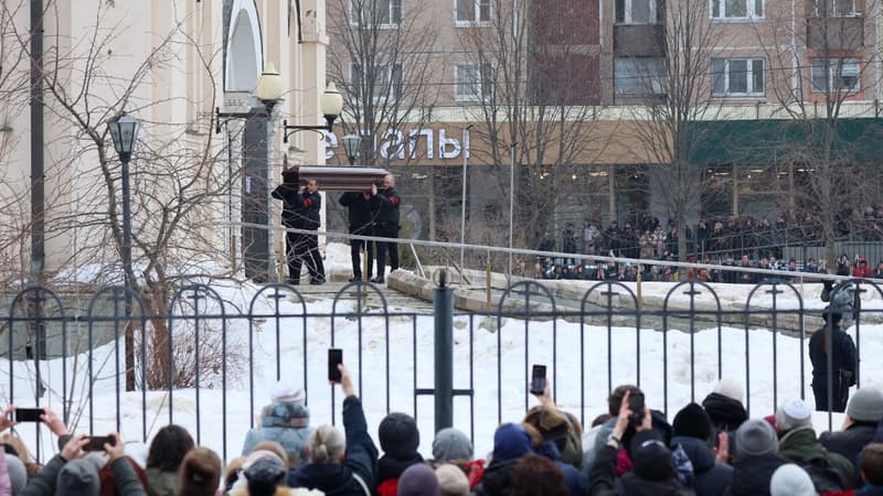 DIRECT. Funérailles d'Alexeï Navalny à Moscou: le cercueil de l'opposant russe arrive au cimetière