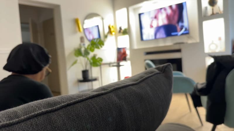 "Personne ne sait qu'on vit chez ma soeur": de plus en plus de Français contraints de loger chez leurs proches