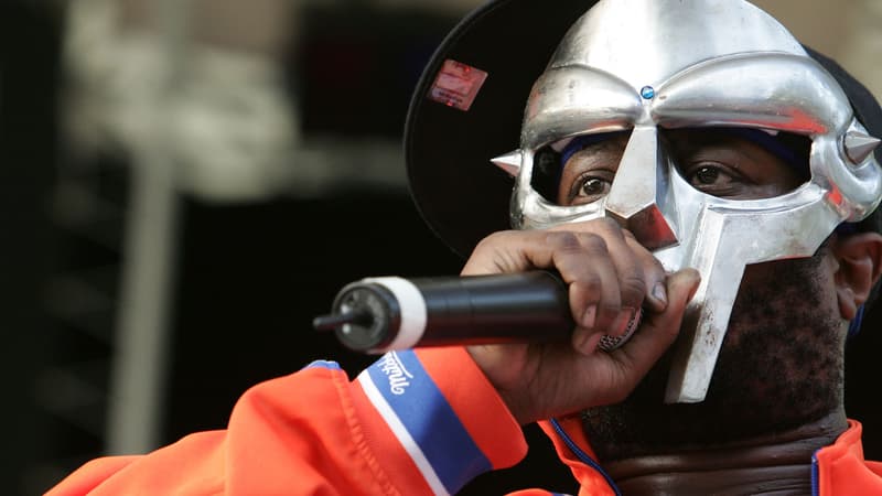 Le rappeur MF Doom à New York en juin 2005