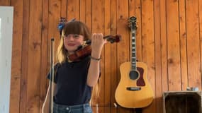 Dina Mourard, une violoniste de 8 ans, participe à l'émission Prodiges.