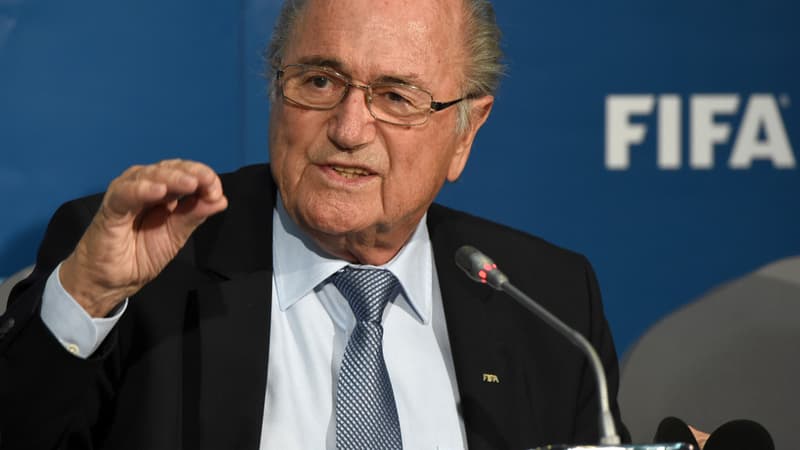 Sepp Blatter, président de la Fifa, avait décidé en septembre d'interdire la pratique de la propriété des joueurs par des tiers.