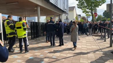Des élèves ont été confinés après l'agression au couteau de deux fillettes, jeudi 19 avril, à Souffelweyersheim dans le Bas-Rhin.