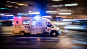Une ambulance à Paris en 2015