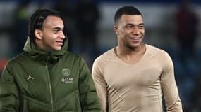 Ethan et Kylian Mbappé à la fin de Strasbourg-PSG