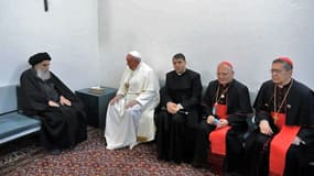 Le pape François rencontre le grand ayatollah chiite Ali Sistani à Najaf, en Irak, le 6 mars 2021