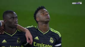 L'émotion de Vinicius lors de l'hommage à Pelé, le 30 décembre 2022.